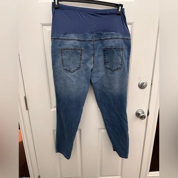 MATERNITY Pants and Shorts 1 pair each Time and Tru size 20 XXG - Picture 6 of 8